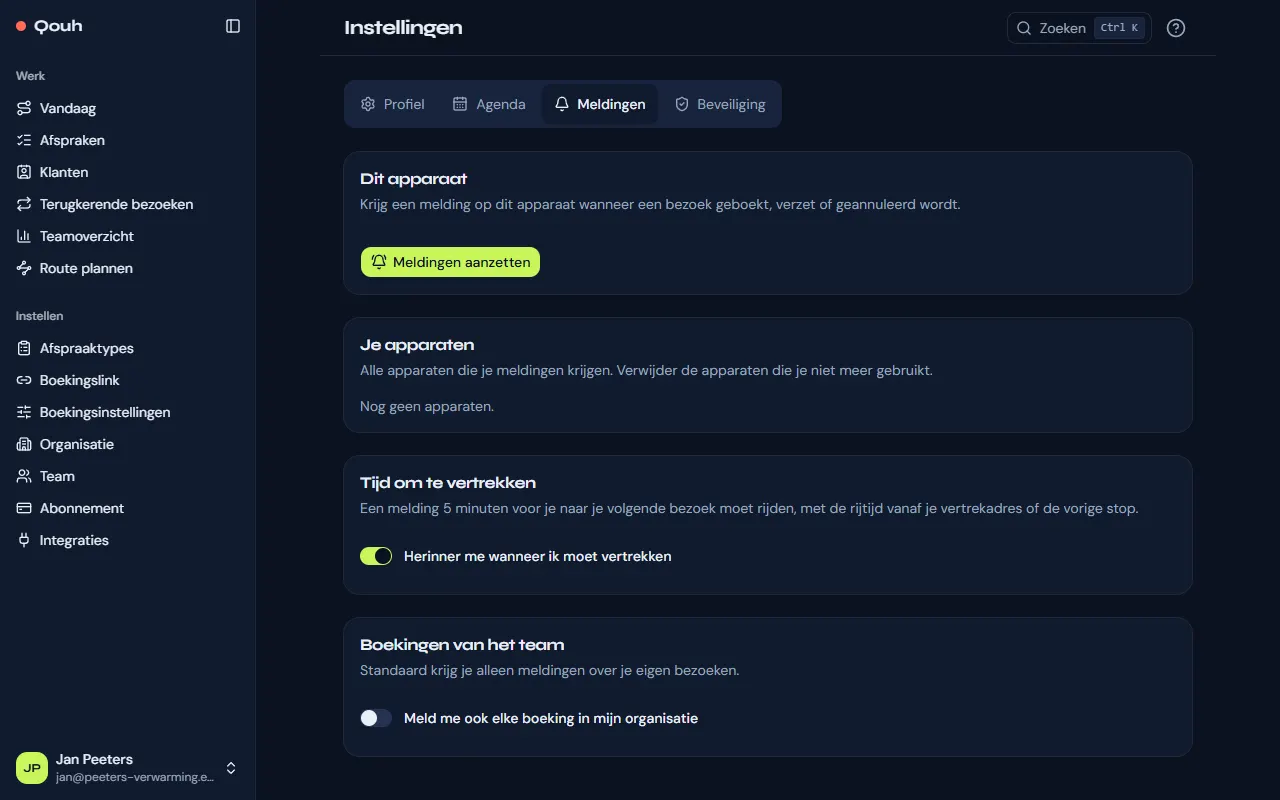 Instellingen → Meldingen: dit apparaat, je apparaten, teamafspraken en vertrektijd.